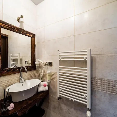 Apart Otel Zapotoczny Zab
