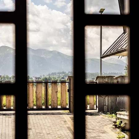 Zapotoczny 아파트호텔