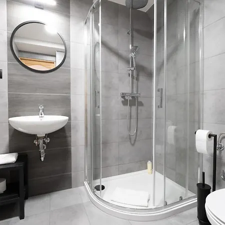 Zapotoczny 아파트호텔